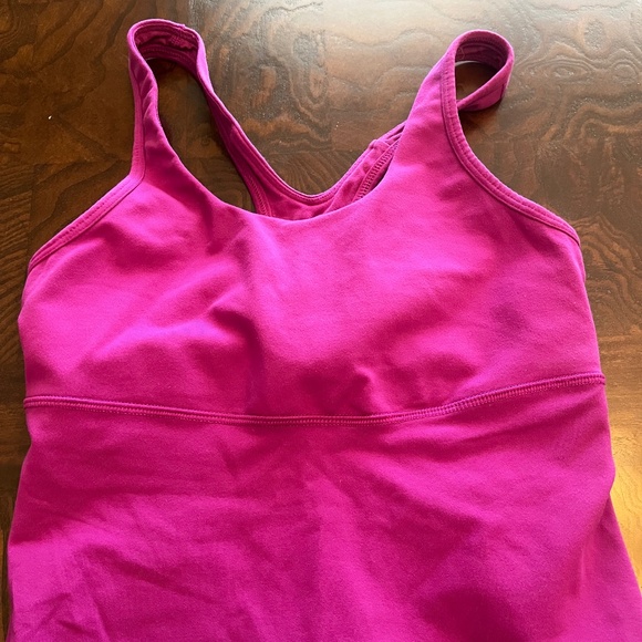 NWOT Lululemon Fuchsia Tank Top with Built-In Bra & Mesh Back Panel - Size 6 - Picture 2 of 7